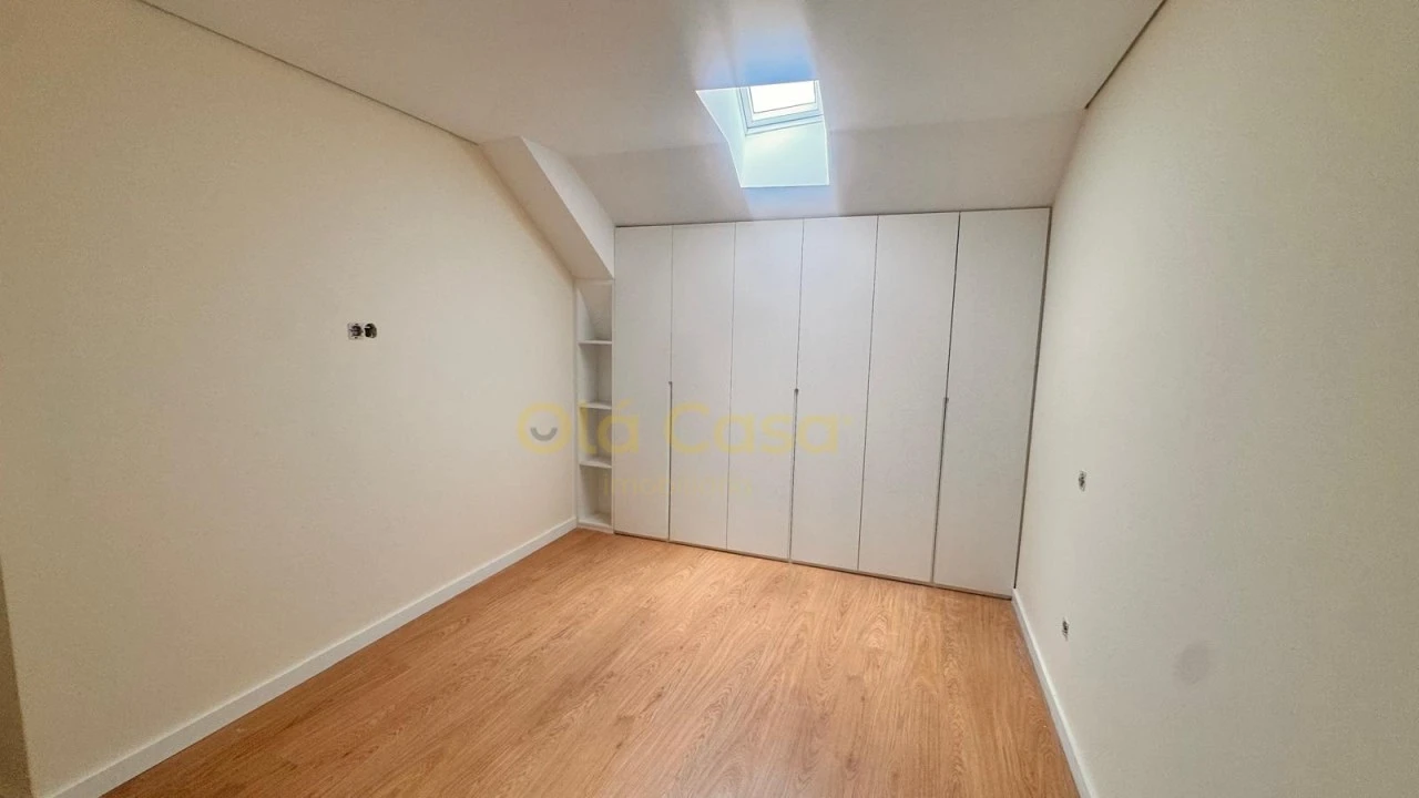 Moradia T2 para Venda em Vilar de Andorinho Foto 7
