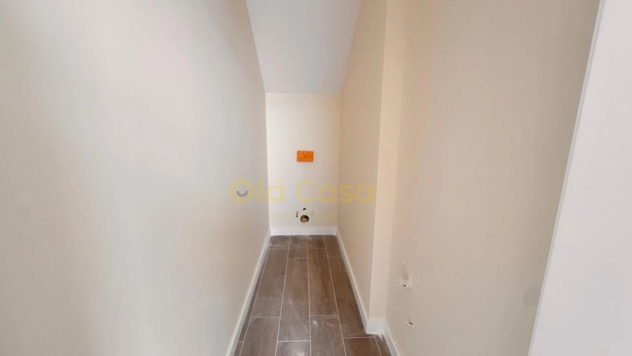 Moradia T2 para Venda em Vilar de Andorinho Foto 15