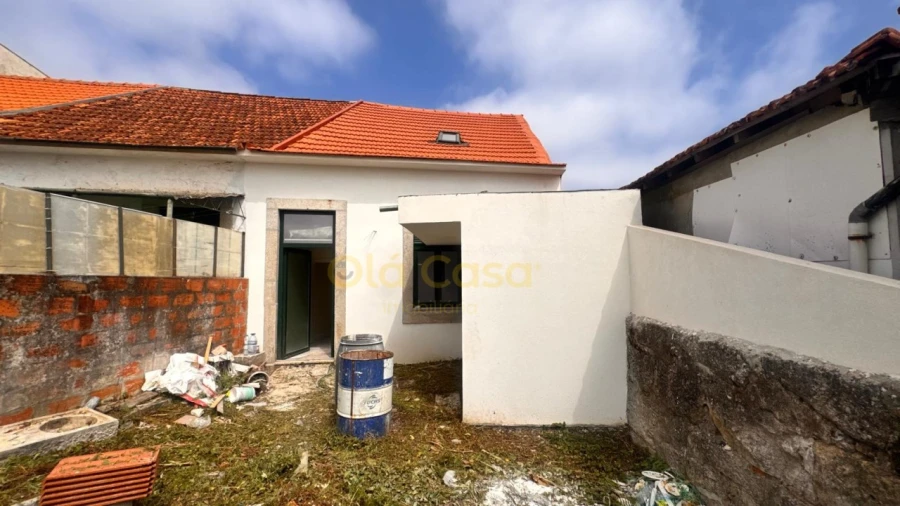 Moradia T2 para Venda em Vilar de Andorinho Foto 12