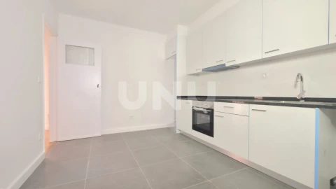 Apartamento T3 para Venda em Ovar, São João, Arada e São Vicente de Pereira Jusã