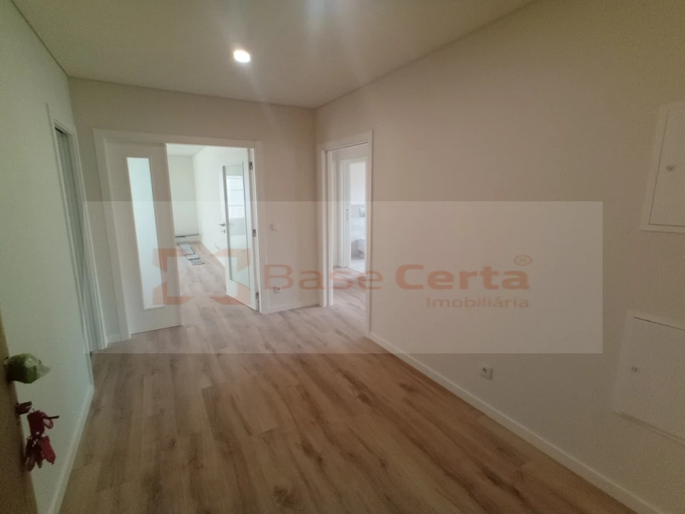 Apartamento T2 para Venda em Santa Clara Foto 7