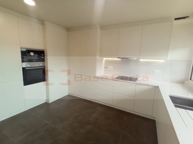 Apartamento T2 para Venda em Santa Clara Foto 6