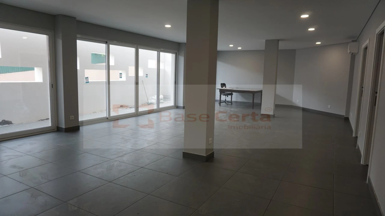 Apartamento T2 para Venda em Santa Clara Foto 17