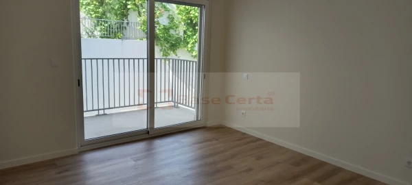 Apartamento T2 para Venda em Santa Clara