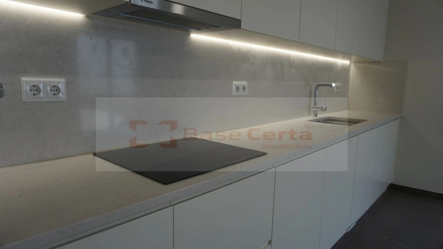 Apartamento T2 para Venda em Santa Clara Foto 2