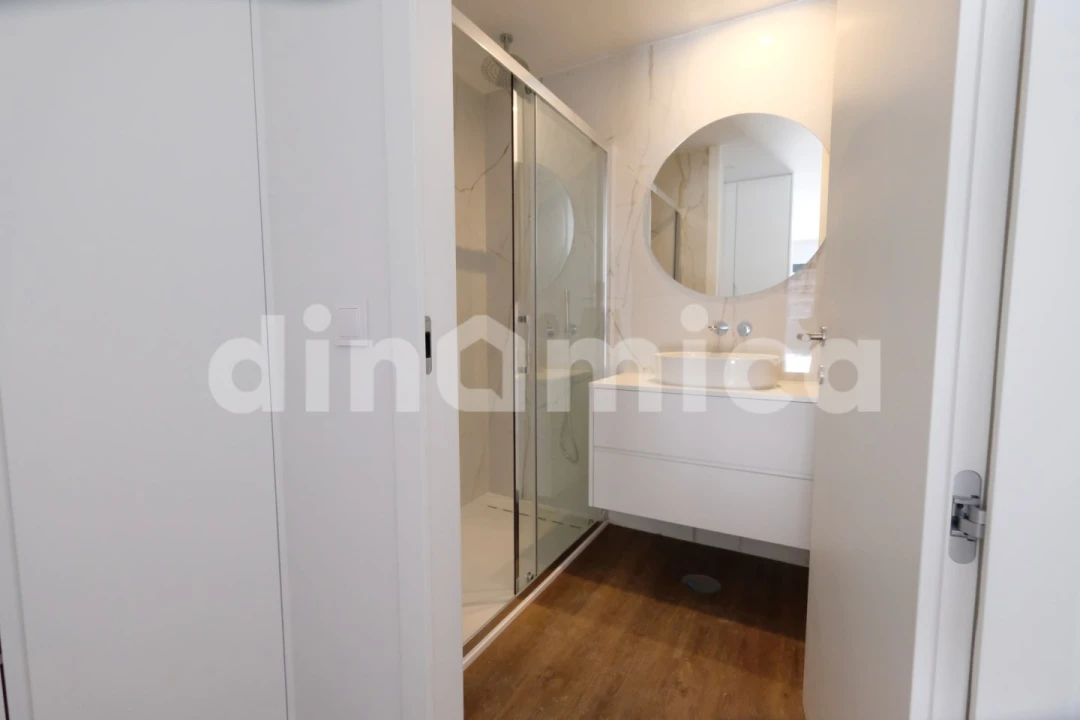 Apartamento T2 para Venda em Vila Nova de Famalicão e Calendário Foto 10