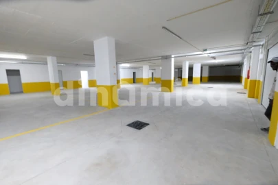 Apartamento T3 para Venda em Vila Nova de Famalicão e Calendário
