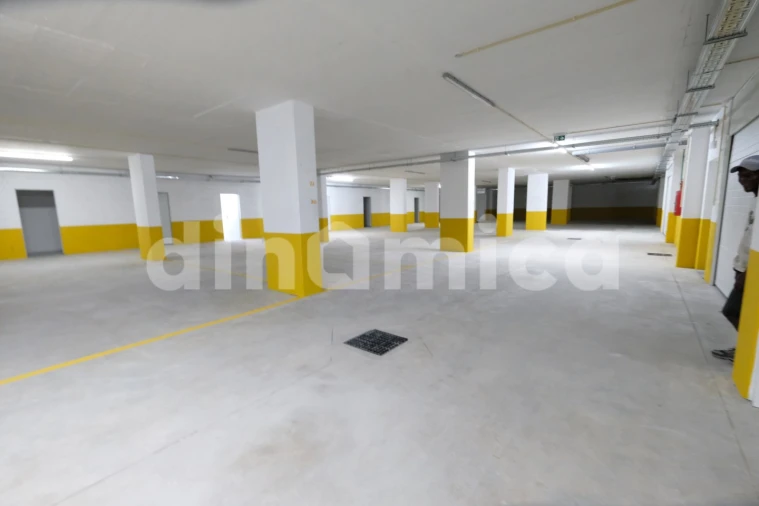 Apartamento T3 para Venda em Vila Nova de Famalicão e Calendário Foto 11
