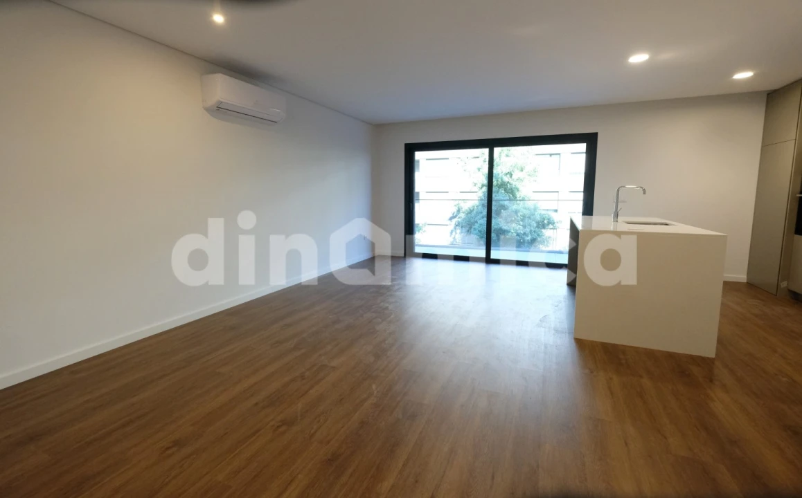 Apartamento T3 para Venda em Vila Nova de Famalicão e Calendário Foto 2