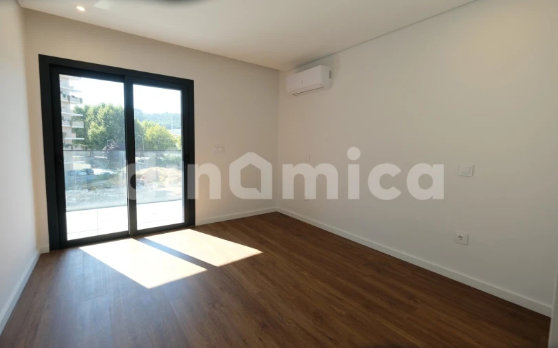 Apartamento T3 para Venda em Vila Nova de Famalicão e Calendário Foto 7