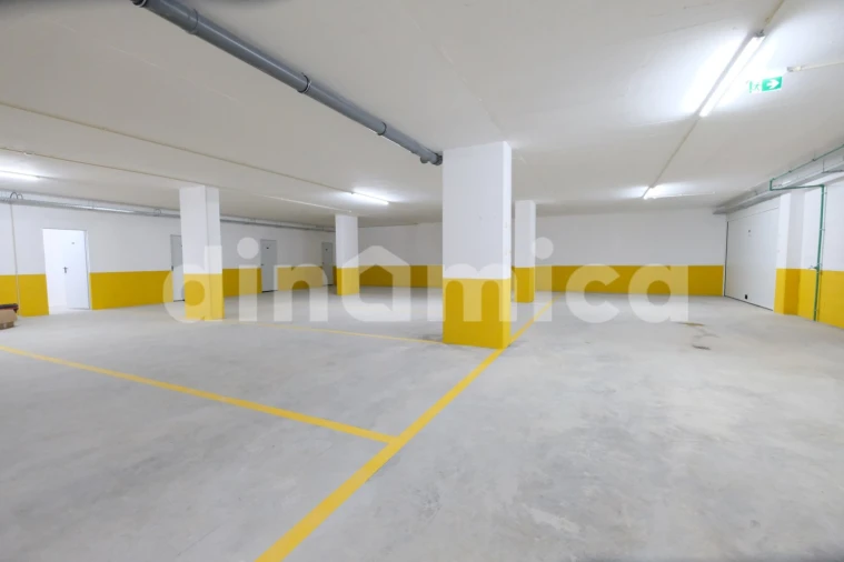 Apartamento T3 para Venda em Vila Nova de Famalicão e Calendário Foto 11