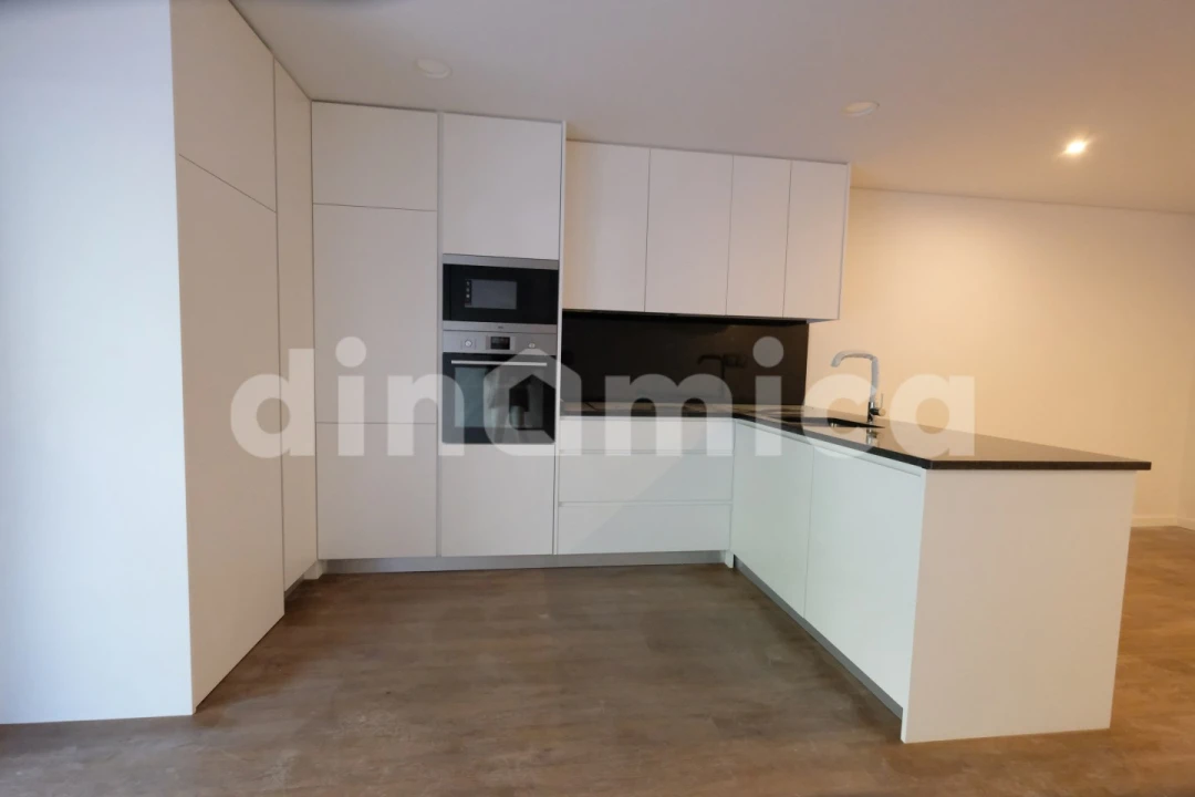 Apartamento T2 para Venda em Vila Nova de Famalicão e Calendário Foto 2