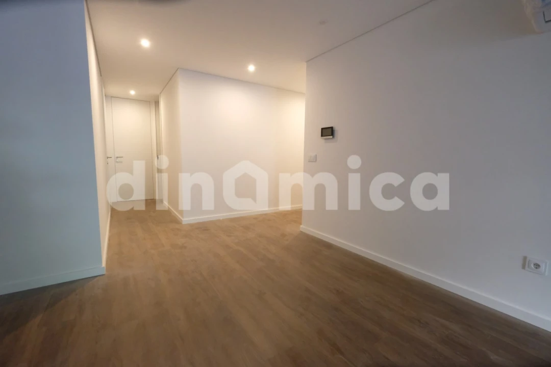 Apartamento T2 para Venda em Vila Nova de Famalicão e Calendário Foto 4