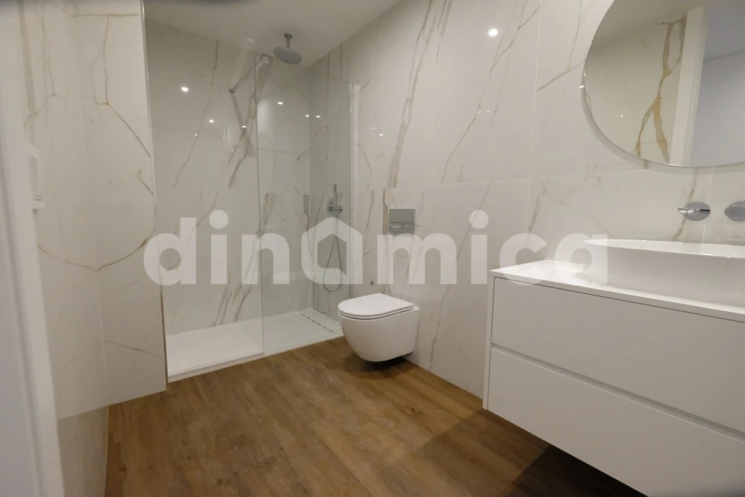 Apartamento T2 para Venda em Vila Nova de Famalicão e Calendário Foto 10