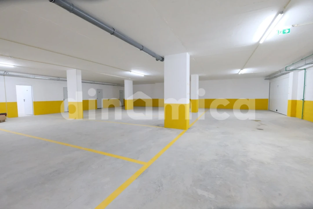 Apartamento T2 para Venda em Vila Nova de Famalicão e Calendário Foto 14