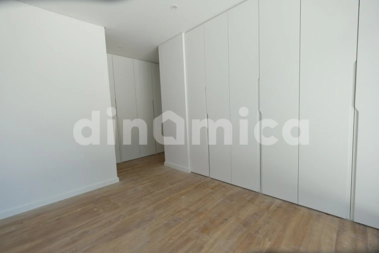 Apartamento T2 para Venda em Vila Nova de Famalicão e Calendário Foto 8