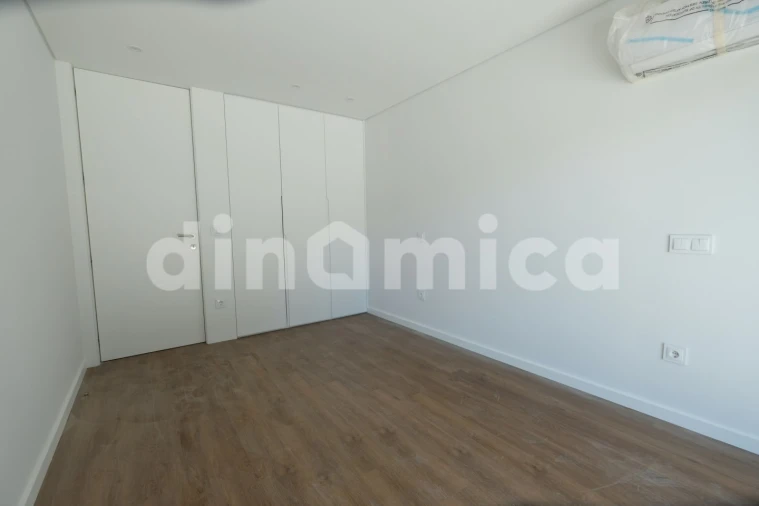 Apartamento T2 para Venda em Vila Nova de Famalicão e Calendário Foto 11