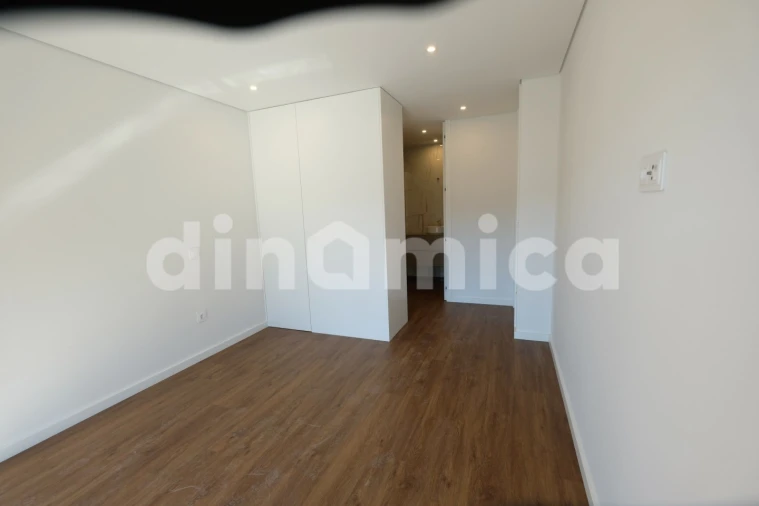 Apartamento T3 para Venda em Vila Nova de Famalicão e Calendário Foto 8