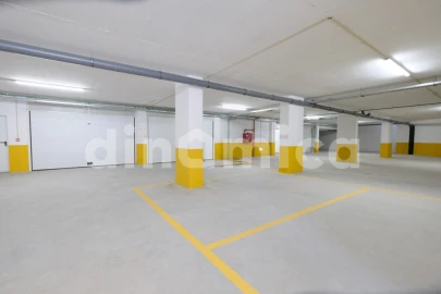 Apartamento T3 para Venda em Vila Nova de Famalicão e Calendário