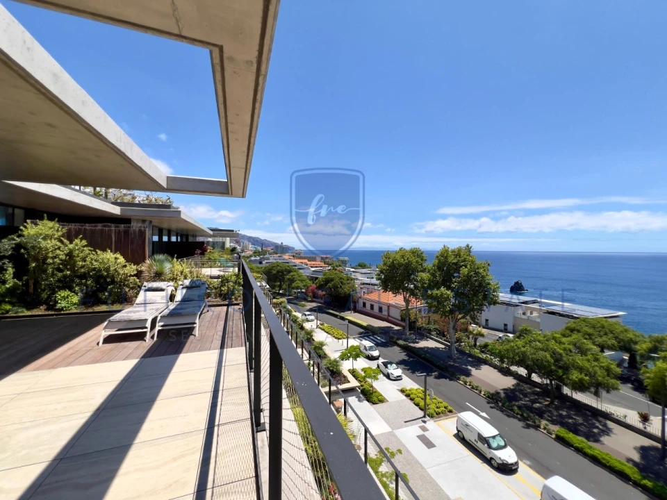 Apartamento T1 para Venda em São Martinho Foto 1