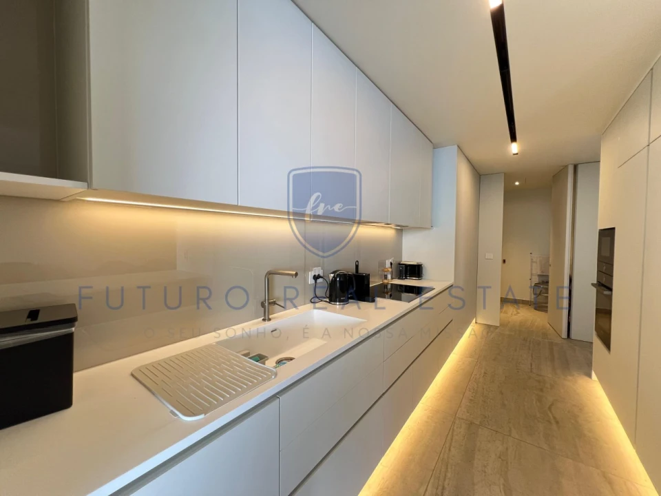 Apartamento T1 para Venda em São Martinho Foto 8