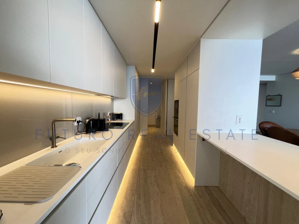 Apartamento T1 para Venda em São Martinho Foto 9