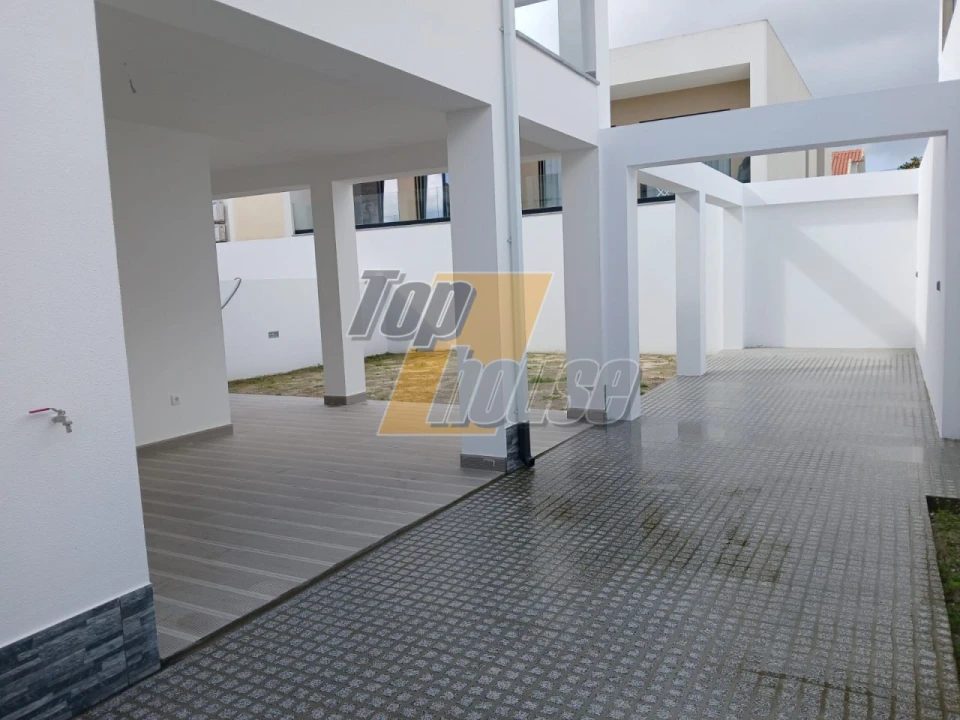 Moradia T3 para Venda em Fernao Ferro Foto 3