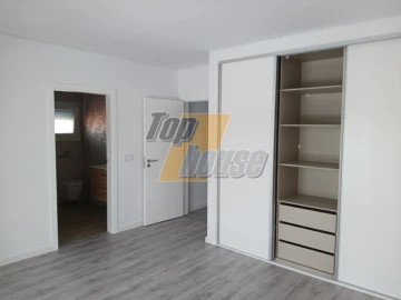Moradia T3 para Venda em Fernao Ferro