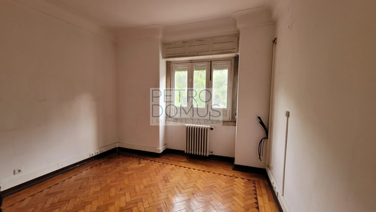 Apartamento T4 para Venda em Estrela Foto 5