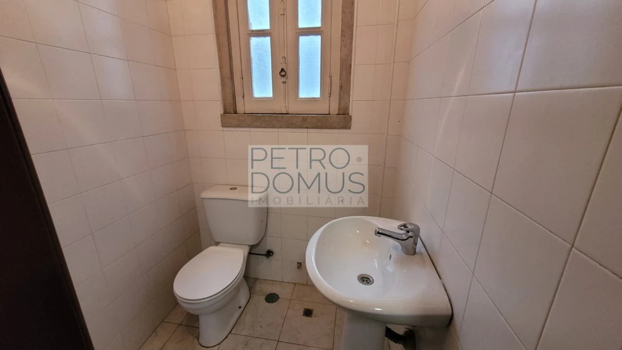 Apartamento T4 para Venda em Estrela Foto 8