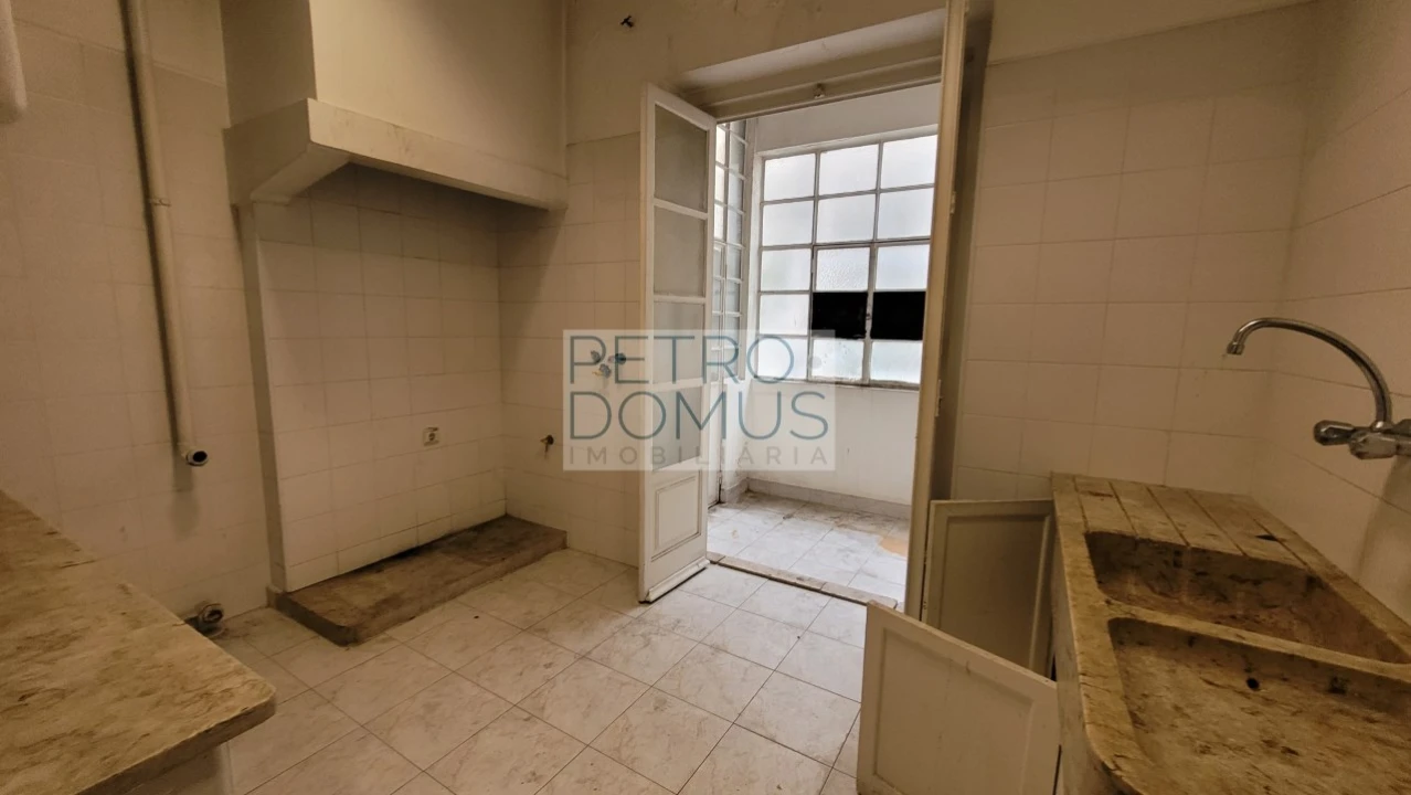 Apartamento T4 para Venda em Estrela Foto 10