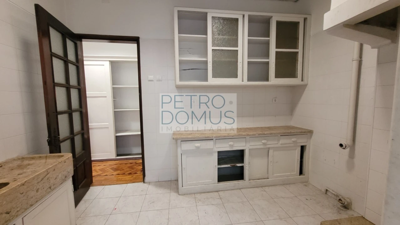 Apartamento T4 para Venda em Estrela Foto 12