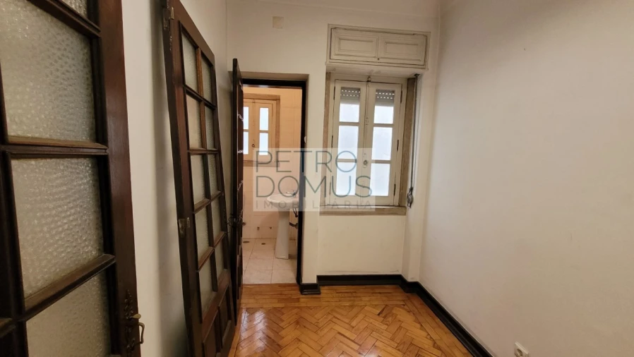 Apartamento T4 para Venda em Estrela Foto 9