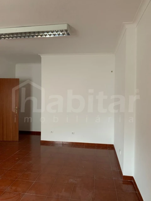 Loja para Arrendamento em Benavente