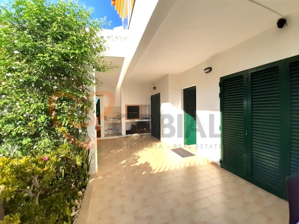 Moradia T3 para Venda em Albufeira e Olhos de Água Foto 6