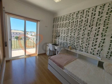Apartamento T4 para Venda em Algoz e Tunes