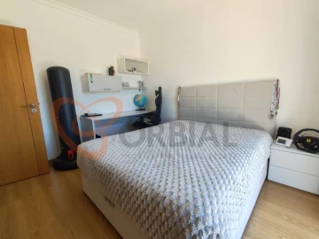 Apartamento T4 para Venda em Algoz e Tunes
