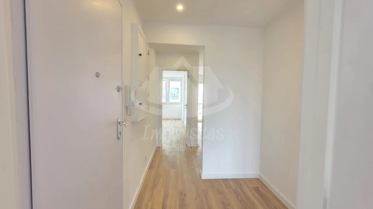 Apartamento T3 para Venda em Camarate, Unhos e Apelação Foto 15