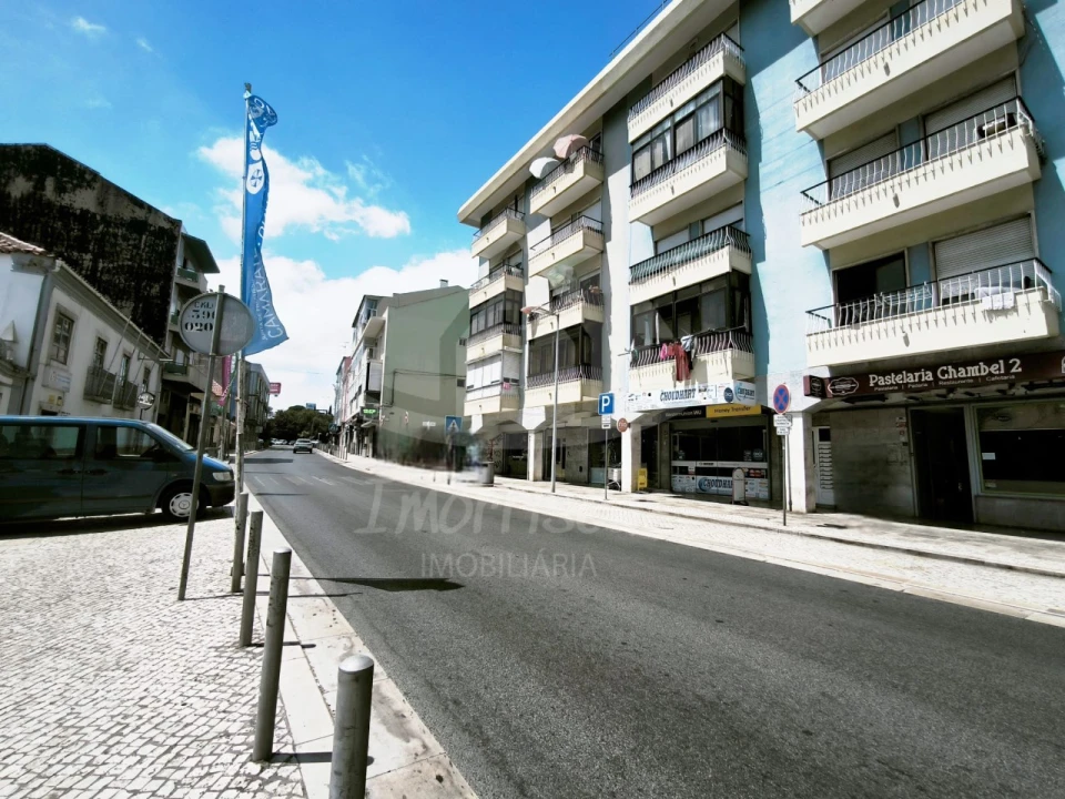 Apartamento T3 para Venda em Camarate, Unhos e Apelação Foto 17