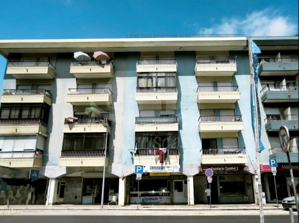 Apartamento T3 para Venda em Camarate, Unhos e Apelação Foto 20