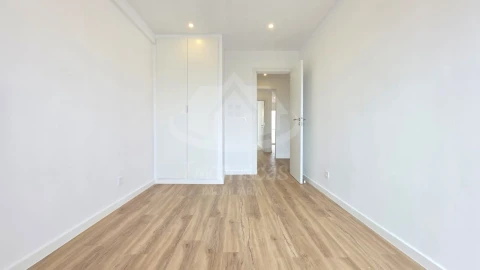 Apartamento T3 para Venda em Camarate, Unhos e Apelação