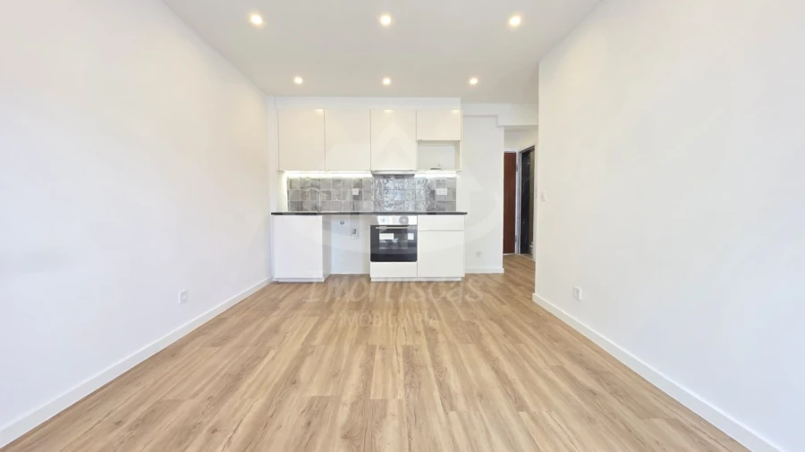 Apartamento T3 para Venda em Camarate, Unhos e Apelação Foto 2