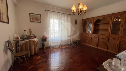Moradia T3 para Venda em Santa Iria de Azoia, São João da Talha e Bobadela