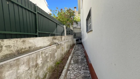 Moradia T3 para Venda em Santa Iria de Azoia, São João da Talha e Bobadela
