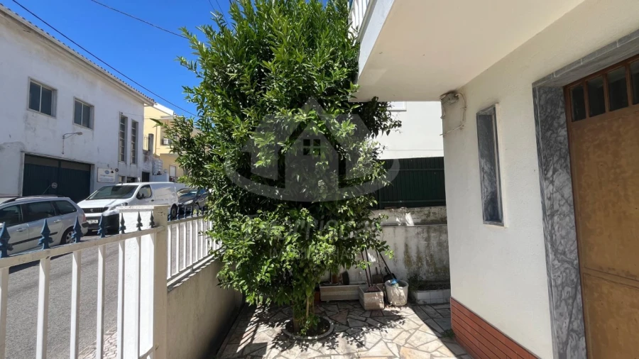 Moradia T3 para Venda em Santa Iria de Azoia, São João da Talha e Bobadela Foto 40