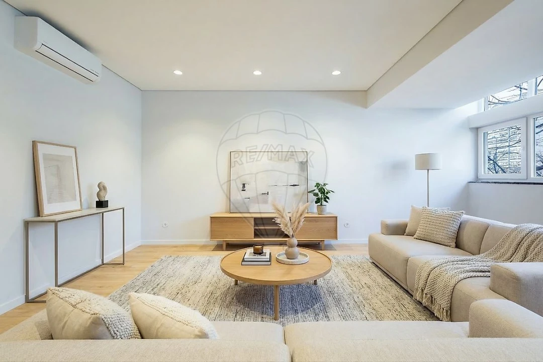 Apartamento T3 para Venda em Alvalade Foto 9