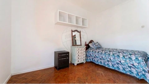 Apartamento T2 para Venda em Marvila, Ribeira Santarém, São Salvador, São Nicolau