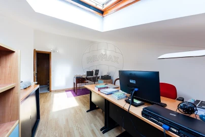 Apartamento T4 para Venda em Algueirão-Mem Martins