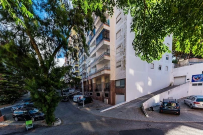 Apartamento T4 para Venda em Algueirão-Mem Martins
