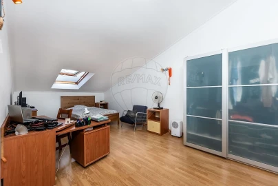 Apartamento T4 para Venda em Algueirão-Mem Martins